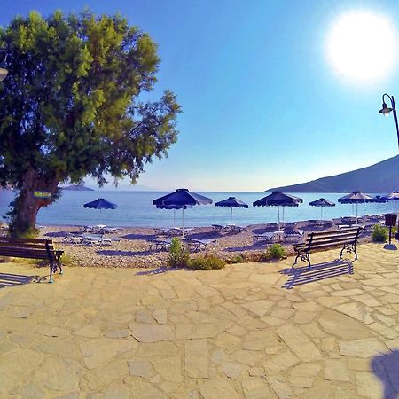Dream Island Hotel Livadia  エクステリア 写真